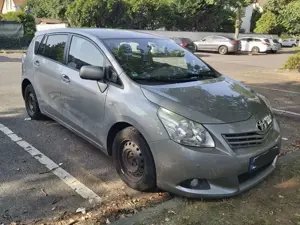 Toyota Verso Verso 2.0 D-4D Bild 1