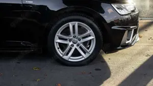 Audi A4 35 TDI S LINE ACC SPUR TOT KAM STANDHZG Bild 3