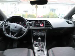 SEAT Leon Leon ST 2.0 TDI Start Bild 2
