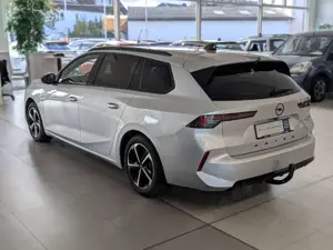 Opel Astra Sports Tourer GS 1.2 Turbo AHK Navi Bild 2