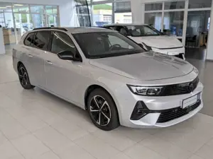 Opel Astra Sports Tourer GS 1.2 Turbo AHK Navi Bild 5