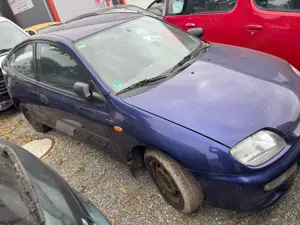 Mazda 323
