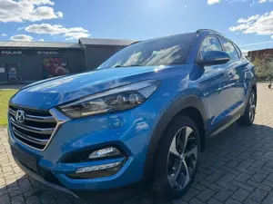 Hyundai TUCSON Style 4WD