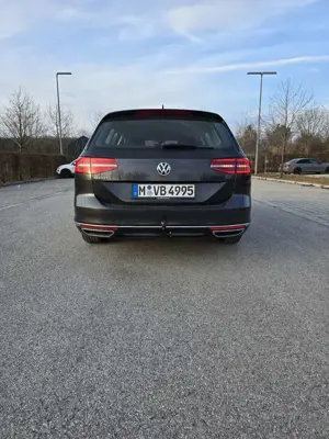 Volkswagen Passat Variant 2.0 TDI SCR DSG Highline Bild 4