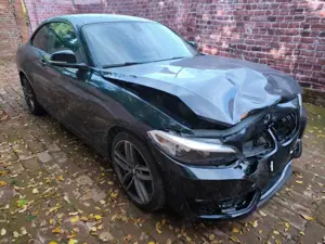 BMW 220 d 2.0 D16V M Sport  Airbags sind geschlossen