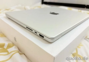 Apple MacBook Pro 14" M4 Max Chip 36GB RAM 1TB SSD Silber Bild 5 Apple MacBook Pro 14" M4 Max Chip 36GB RAM 1TB SSD Silber Bild 5