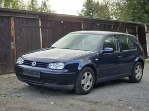 Volkswagen Golf 1.6 Highline