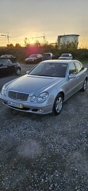 Mercedes-Benz E 220 CDI Automatik Elegance Bild 2