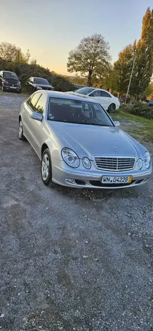 Mercedes-Benz E 220 CDI Automatik Elegance Bild 1