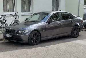 BMW 330 330i