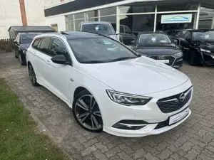 Opel Insignia Exclusive 4x4 Steinmetz ,,Super Optik“ 1.Hand..