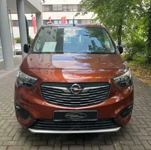 Opel Combo Ultimate/ 1-Hand TUV AU NEU/PANORAMA/NAVI/TOP-Zust Bild 3