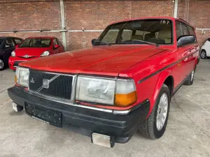 Volvo 240 /SERVO/ROST FREI