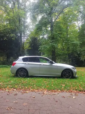 BMW 118 118d Aut. M Sport Bild 5