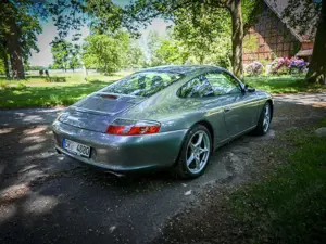 Porsche 996 911 Carrera Bild 2