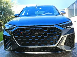 Audi RS Q3 RS Q3 2.5 TFSI quattro S tronic Pano BO BlackEd Bild 2