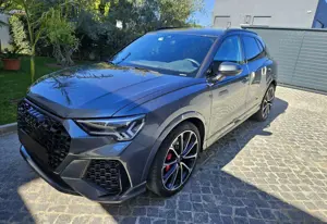 Audi RS Q3 RS Q3 2.5 TFSI quattro S tronic Pano BO BlackEd Bild 3