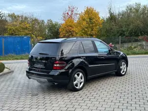Mercedes-Benz ML 320 CDI 4MATIC Bild 3