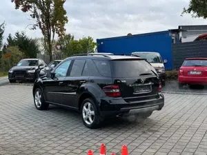 Mercedes-Benz ML 320 CDI 4MATIC Bild 4