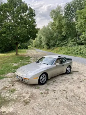 Porsche 944 Turbo