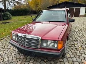 Mercedes-Benz 190 E 1,Hand orig. 29000 KM, rostfrei! Bild 3