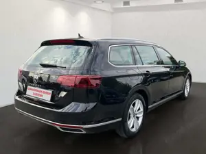 Volkswagen Passat Variant 2.0 TDI Elegance *AHK*MATRIX*KAMERA* Bild 5