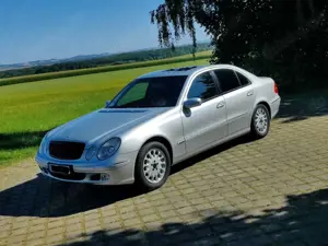 Mercedes-Benz E 200 Kompressor Automatik Elegance LPG Gasanlage Bild 2