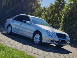 Mercedes-Benz E 200 Kompressor Automatik Elegance LPG Gasanlage Bild 4