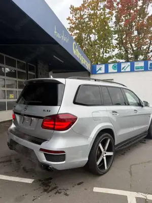 Mercedes-Benz GL 63 AMG 4Matic Speedshift Plus 7G-TRONIC Bild 3