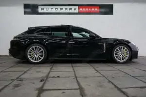 Porsche Panamera Sport Turismo 4 E-Hybrid Platinum