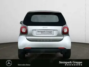 smart forTwo fortwo cabrio passion NAVI*LEDSENSOR*SHZ* Autom. Bild 4