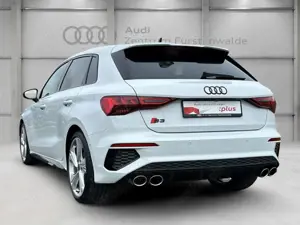 Audi S3 Sportback 2.0 TFSI S tronic quattro  Navi Digitale Bild 3