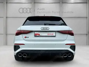 Audi S3 Sportback 2.0 TFSI S tronic quattro  Navi Digitale Bild 4