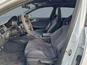 Audi RS4 Copetition Plus/BO/Carbon Ext./Schalensitze Bild 4