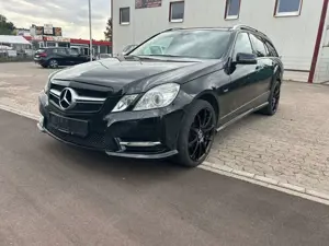 Mercedes-Benz E 350 CDI AUT+ KAMERA+ACC+XEN+LEDER+8xReifen