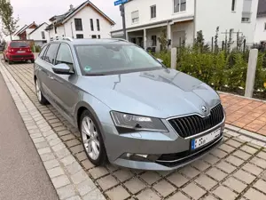 Skoda Superb Superb Combi 2.0 TDI DSGStyle