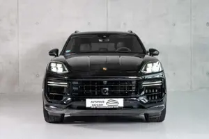 Porsche Cayenne Turbo E-Hybrid Bild 3