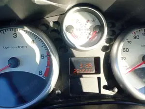 Peugeot 207 90 HDi FAP (Blue Lion) Urban Move Bild 5