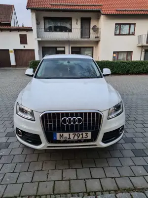 Audi Q5 2.0 TDI quattro (clean diesel) S tronic Bild 4