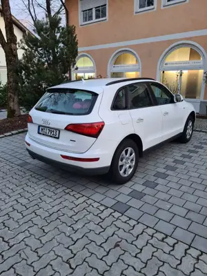 Audi Q5 2.0 TDI quattro (clean diesel) S tronic Bild 2