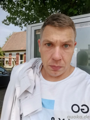 Er sucht sie für gemeinsame Stunden 