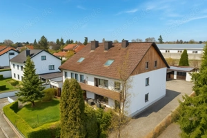 Ideal für Kreative und Unternehmer: Wohnen, Vermieten oder Gewerbe   alles auf einem Grundstück!