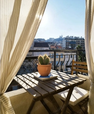  Marseille, Frankreich   3 Zimmer (62m2), Balkon, 2023 renoviert