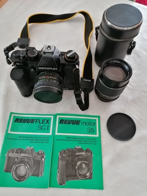 Kamera mit Motor und Teleobjektiv