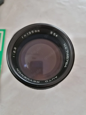 Kamera mit Motor und Teleobjektiv Bild 2