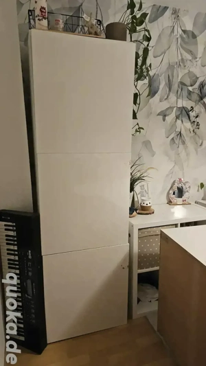 2 Hochglanz Schränke