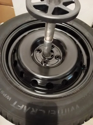 Kompletträder aus Stahl+Kumho Reifen   top Zustand, kaum benutzt!