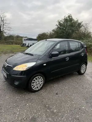 Hyundai i10 i10 1.1 Style APPLE CARPLAY, KLIMA, TÜV: 03.2027 Bild 2