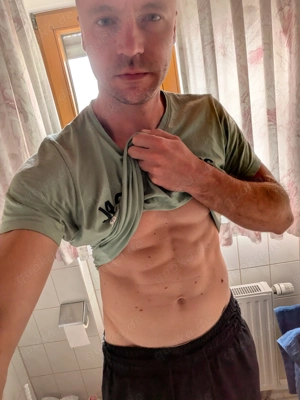 Welche Transfrau ab 20 wird gerne verwöhnt