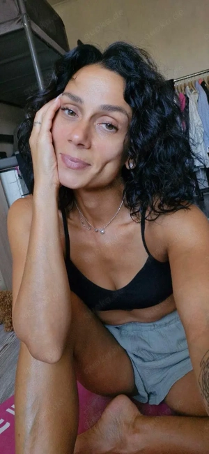 Camspaß mit Schlanker Milf  Bild 6